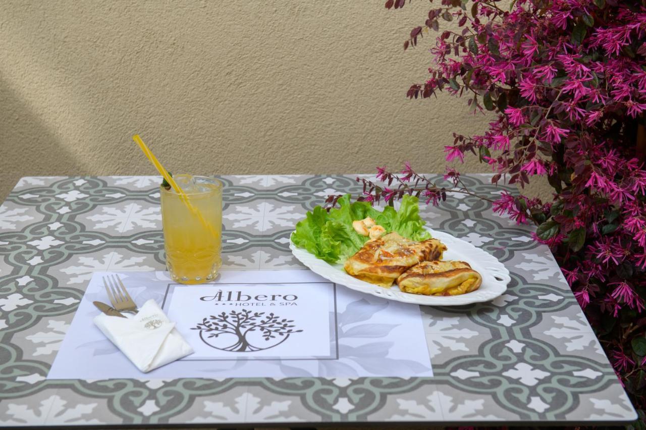 Albero Hotel Perama  Exterior photo